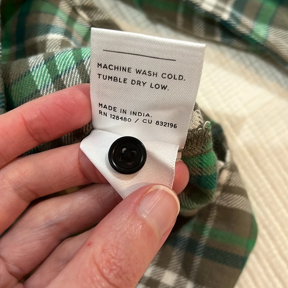Pact Caper Plaid Flannel Organic Cotton Shirt sz Medium - Picture 6 of 8